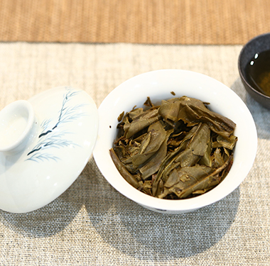 2015年老班章黄金叶(春)