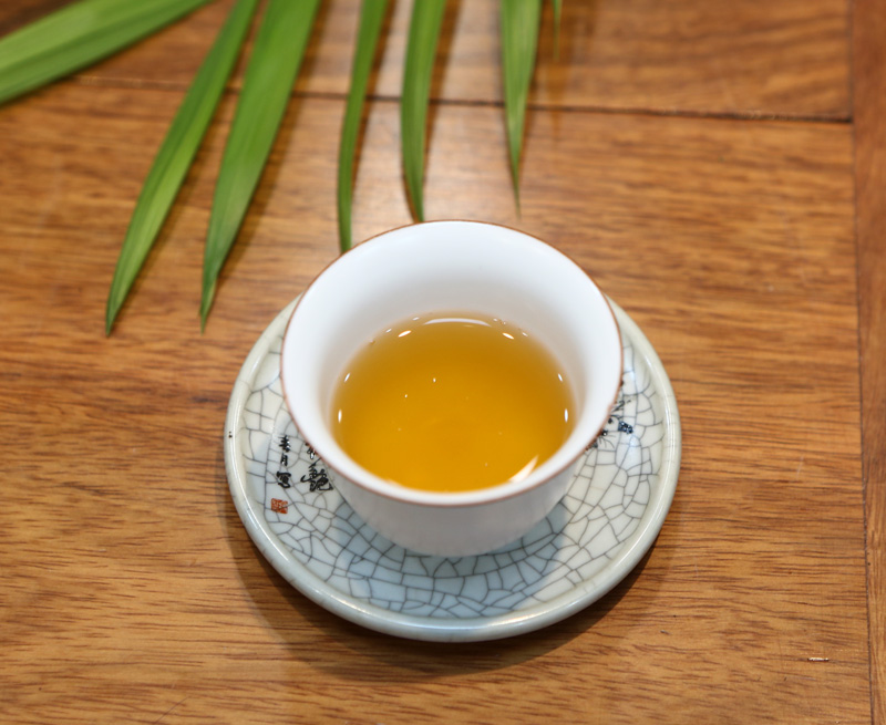2013年春曼松贡饼（400克）