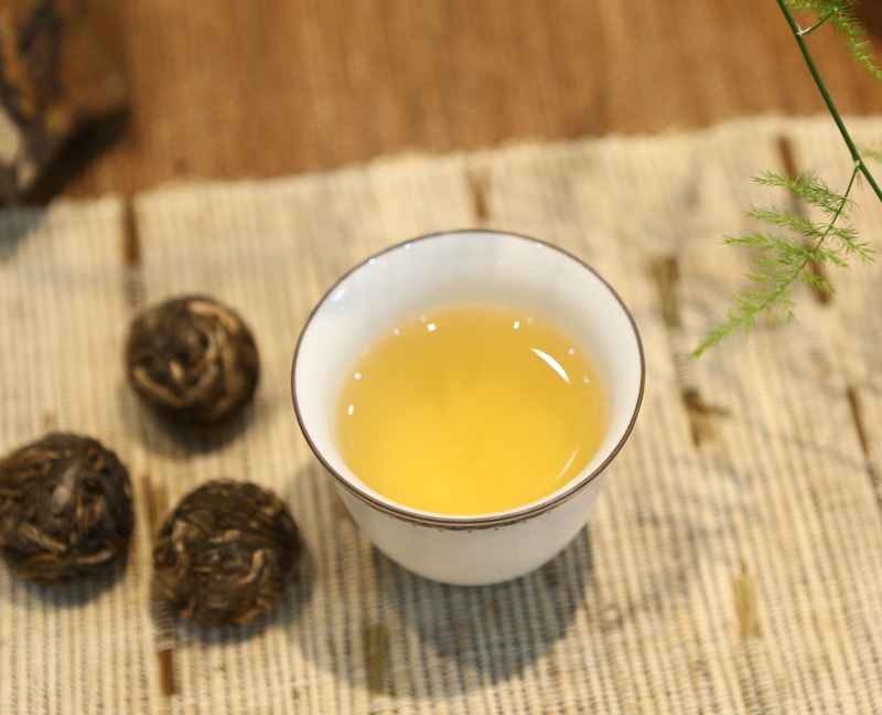 2016年龙珠茶布朗古树（春）