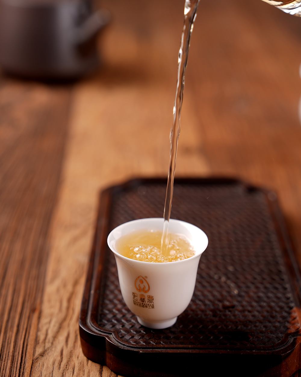 2025年灵蛇献瑞【春茶】